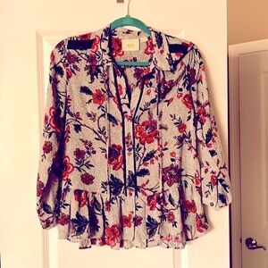 Maeve by Anthropologie floral shirt. Floral shirt w/ buttons & lace/embroidery